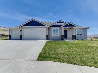 6053 W 30th Pl, Kennewick, WA 99338