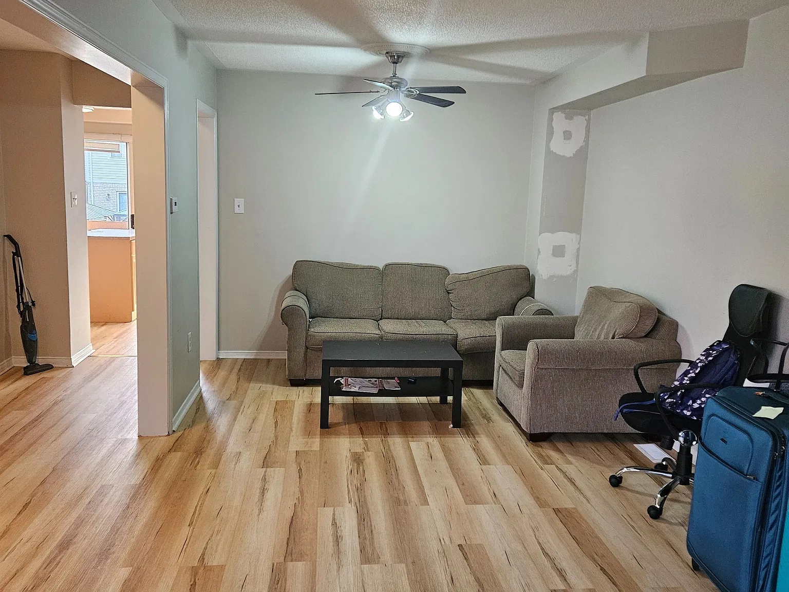 3 bed, $2,700 — Photo 2