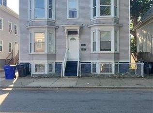 83 Oakland Ave, Providence, RI 02908