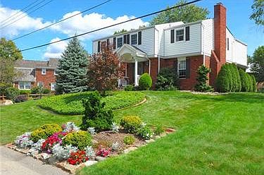 2nd image of 1948 Lammerton Dr