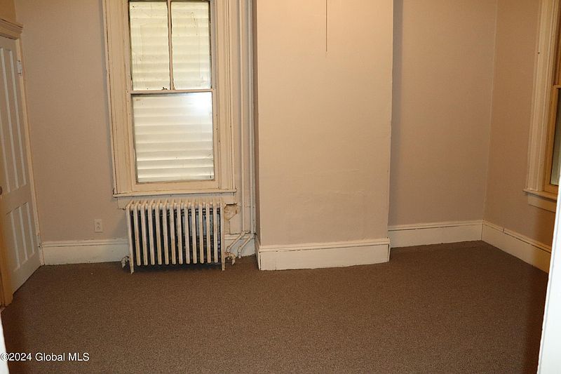 4th image of 1208 Broadway