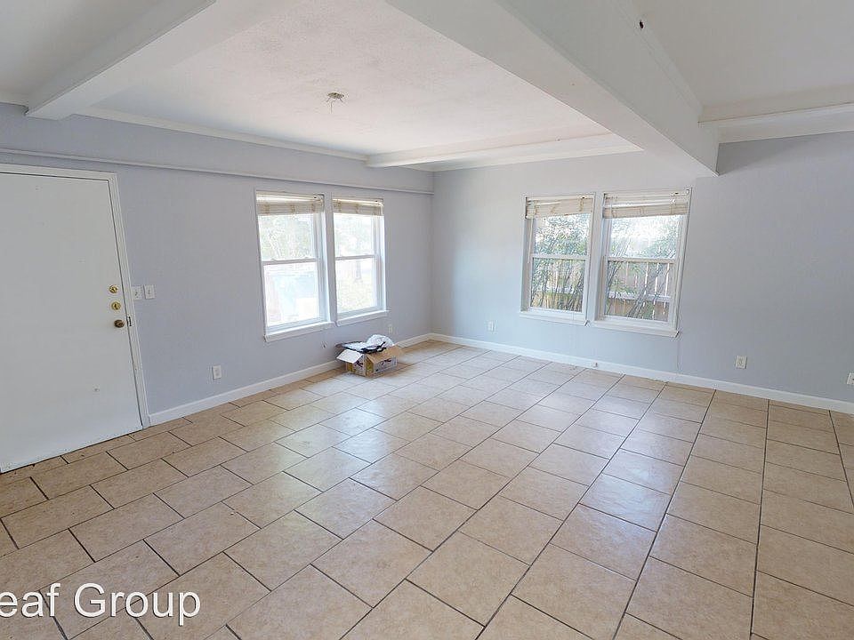 1st image of 3212 Whites Dr