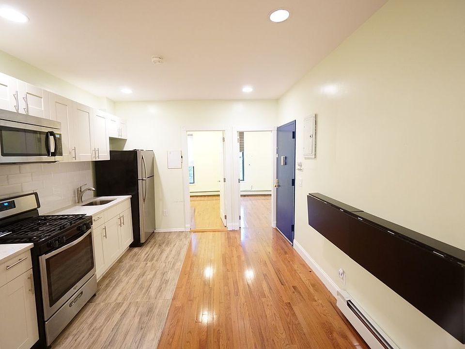 1st image of 539 Court St #2B