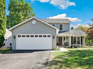 350 Pearson Cir, Naperville, IL 60563