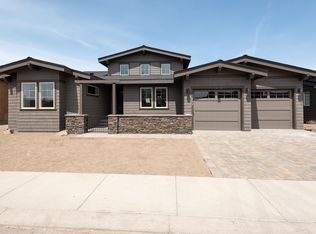 19391 Alianna Loop, Bend, OR 97702