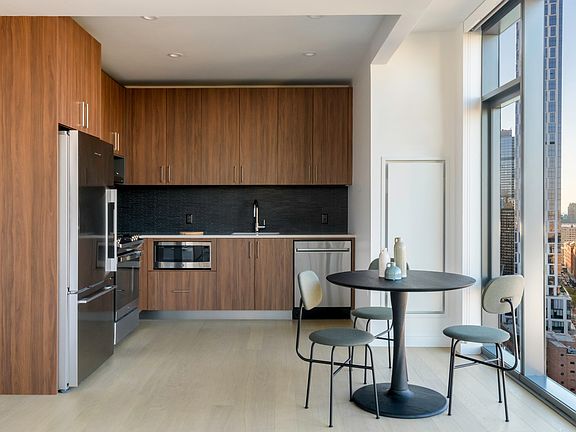 2nd image of 196 Willoughby St APT 32F