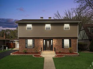 17850 State Line Ave, Lansing, IL 60438