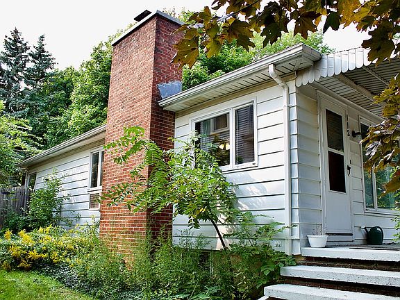 Side of the house+ patio