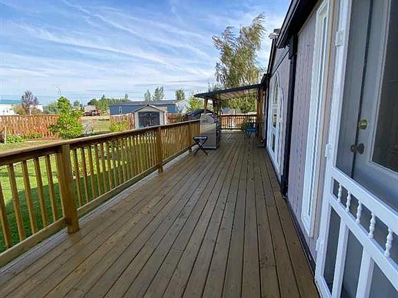 5th image of 43 W Roseglen Close