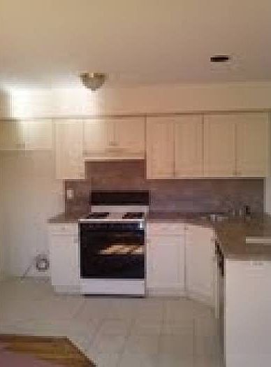 2nd image of 11 Sierra Ct