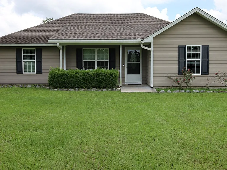 37 Oscar Carter Ln — Photo 1