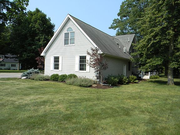 5th image of 1455 S Lakeshore Dr