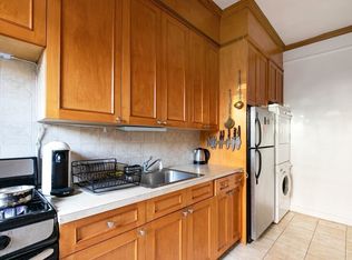 178 Clinton Ave #4C, Brooklyn, NY 11205