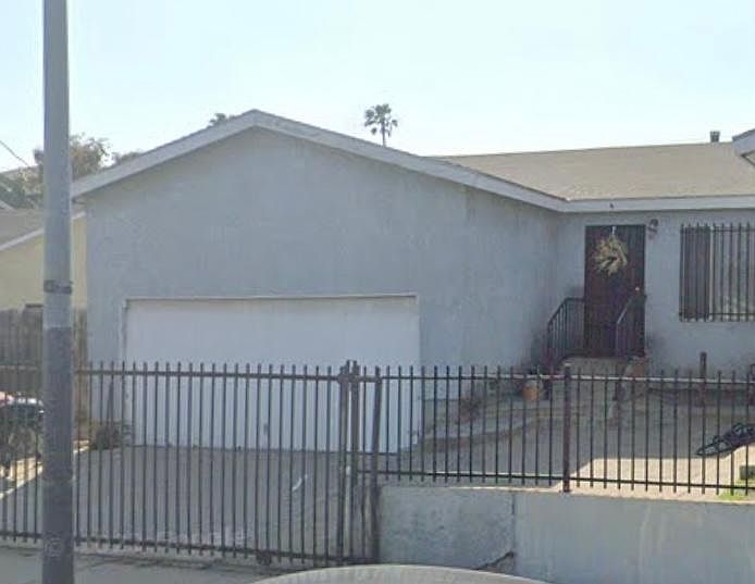 1st image of 11167 S San Pedro St #2