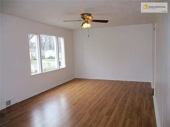 2nd image of 11514 W 69th Ter