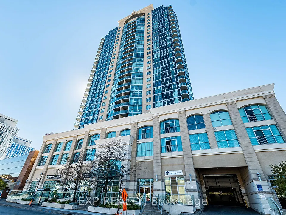9 George St N #1111