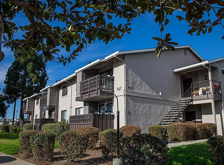 Laurel Grove — Photo 1