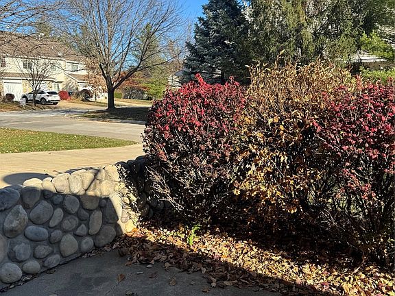 3rd image of 3799 Village Run Dr Unit 811