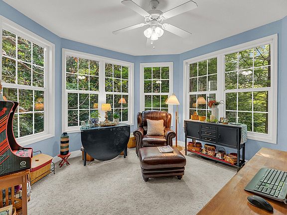 3rd image of 60 Fenwick Hall Aly APT 522