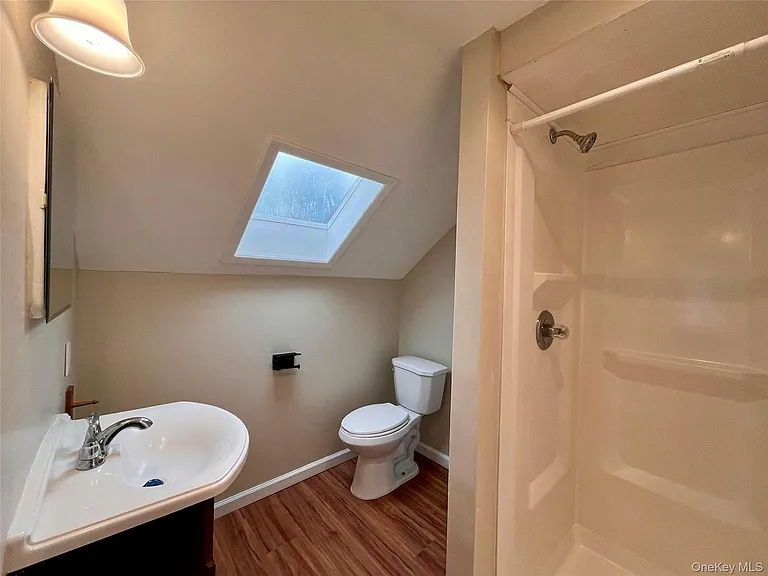 35 S Remsen Ave — Photo 17