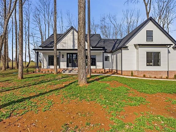 2nd image of 210 Cottage Stone Blvd