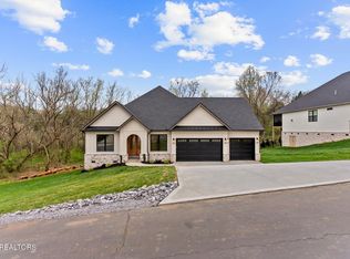 127 Saloli Way, Tellico Plns, TN 37774