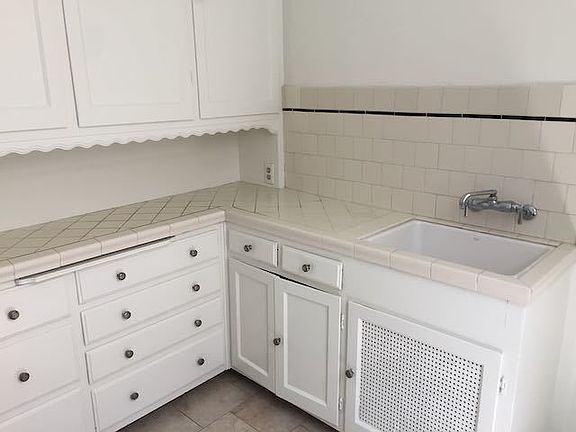 3rd image of 675 Dolores St #1