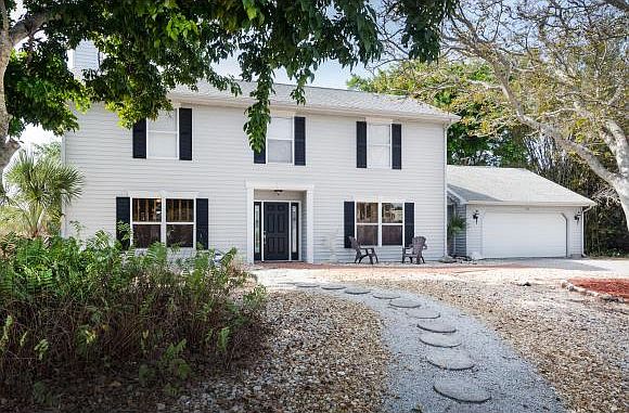 1st image of 1770 Dogwood Dr