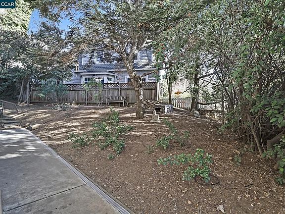 5th image of 102 Daniels Ave #194-B