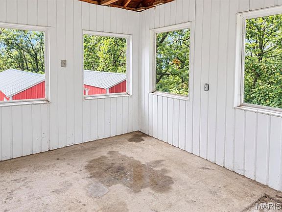 4th image of 4857 Connors Rd