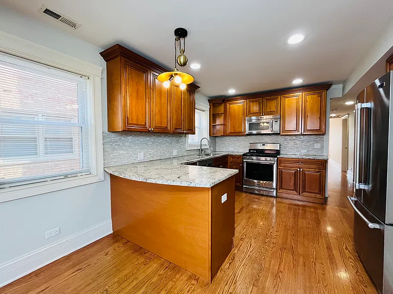 4532 N Nottingham Ave #2 — Photo 5
