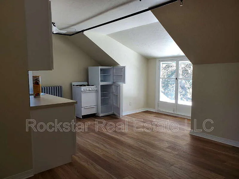 Building Photo - 814 S Lincoln St #7
