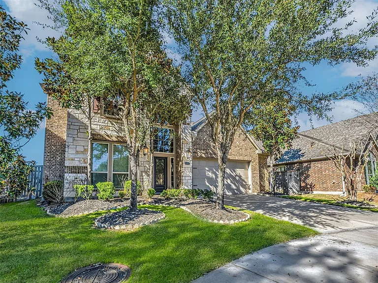 10007 Eldarica Way — Photo 3