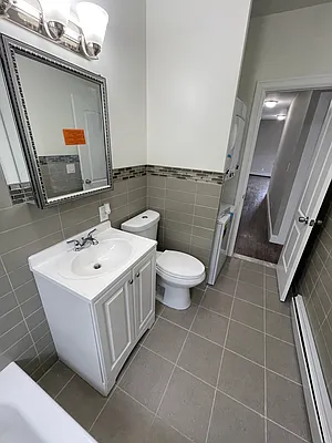 Rented by Bouklis Group | media 13