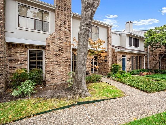 2nd image of 1523 Bering Dr #112
