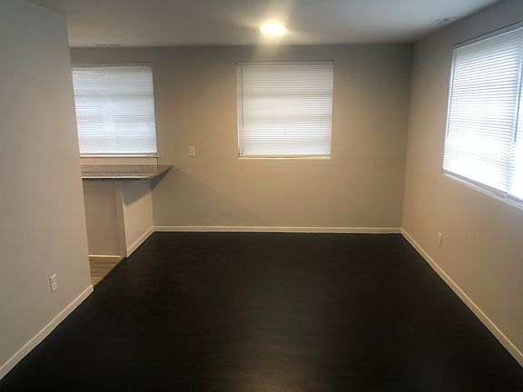 3rd image of 635 W University Ave