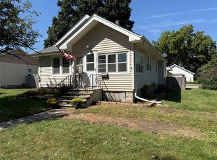 121 E Benton St, Winterset, IA 50273