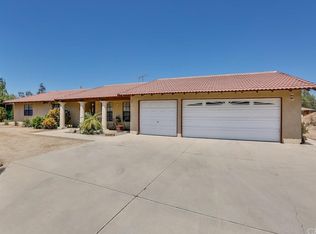16220 Quarter Horse Rd, Riverside, CA 92504