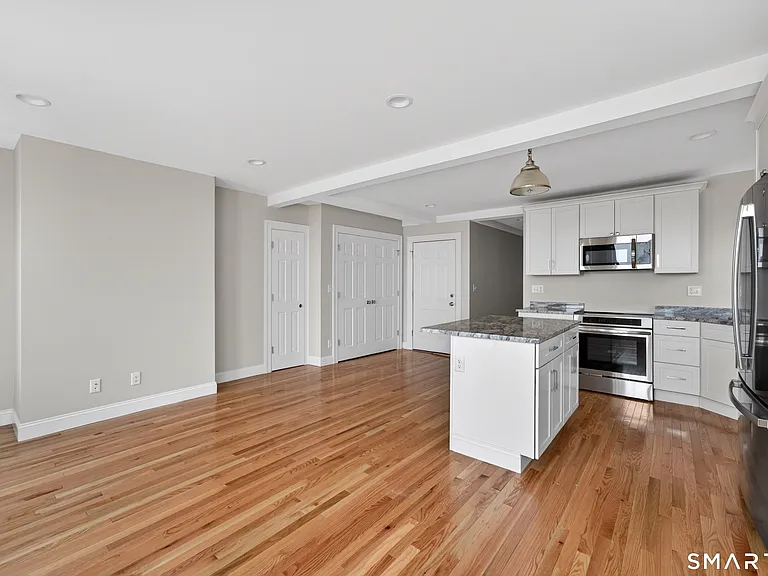 138 Bank St #2A — Photo 10