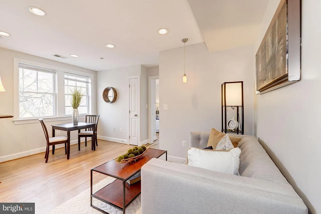 1 bed, 500 sqft, $1,950 — Photo 3