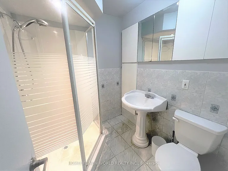2 Thornton Ave #1 — Photo 11