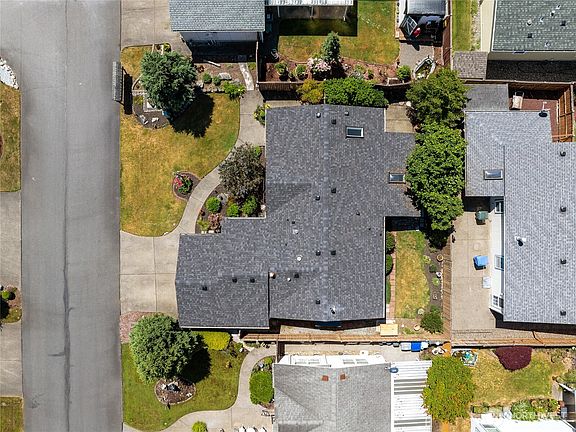 3rd image of 17626 21st Avenue E #48