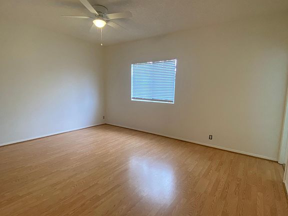 3rd image of 723 Porter St #723