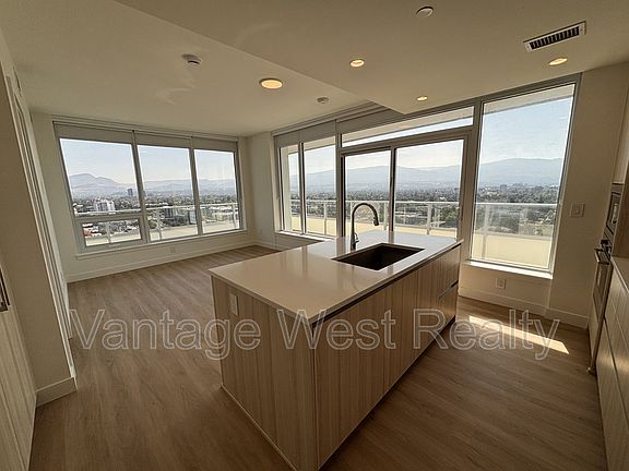 4th image of 1626 Water St #1604