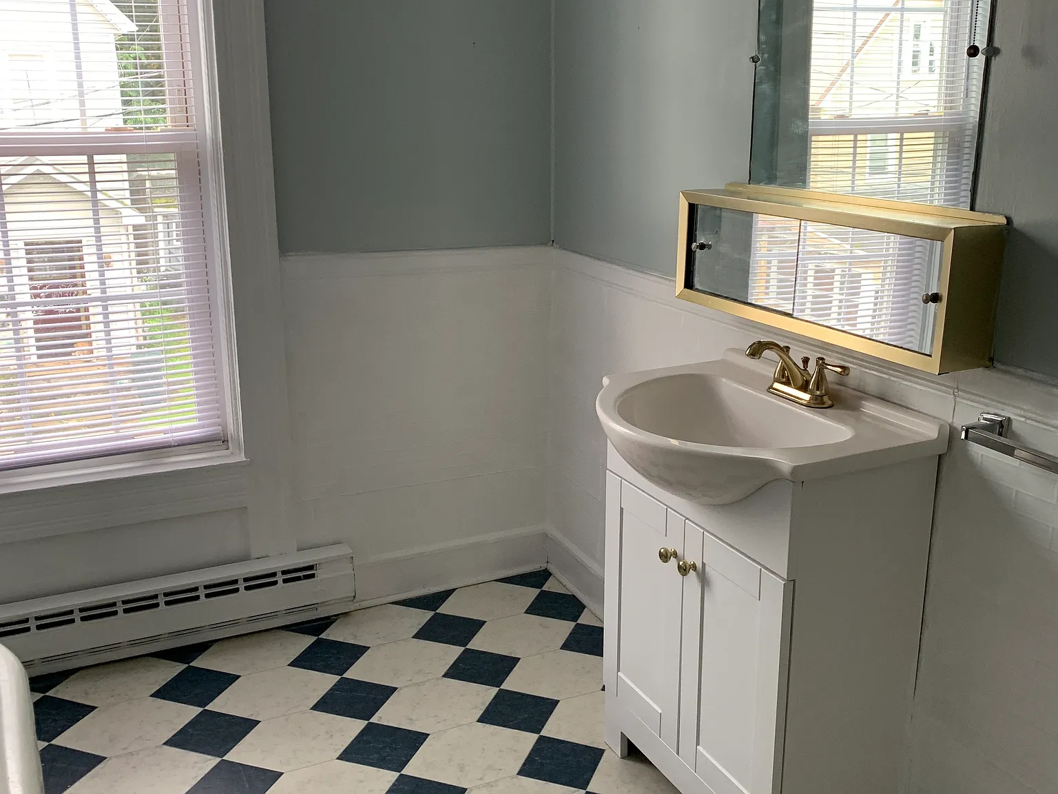 3 bed, 1800 sqft, $1,550 — Photo 4