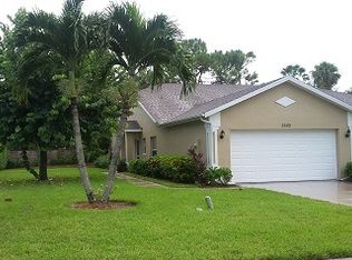 5502 Greenwood Cir, Naples, FL 34112