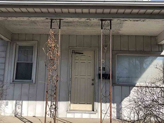 4th image of 910 N Walnut St
