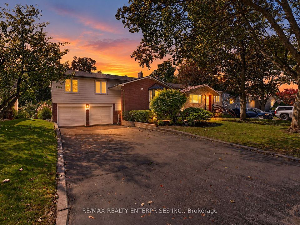 1st image of 174 Bayview Fairways Dr