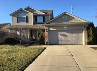 25487 Lord Dr, Chesterfield, MI