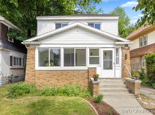 1606 Francis Ave SE, Grand Rapids, MI 49507